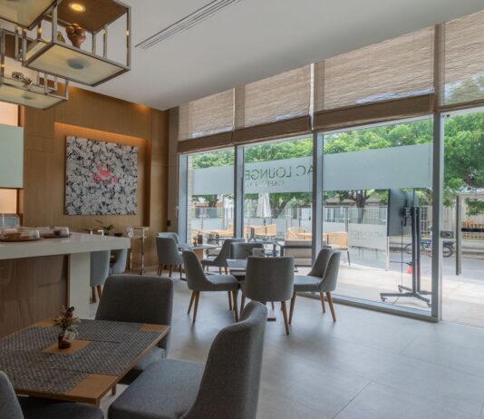 Las mejores opciones gastronómicas para acompañar el fútbol en AC by Marriott Santa Marta