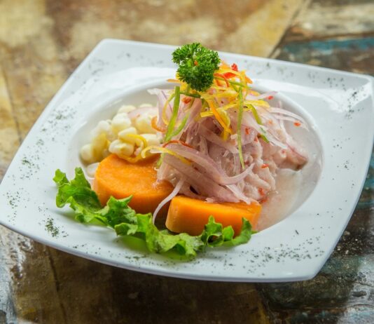 La Cena Romántica de AC by Marriott Santa Marta mezcla amor y cocina de autor