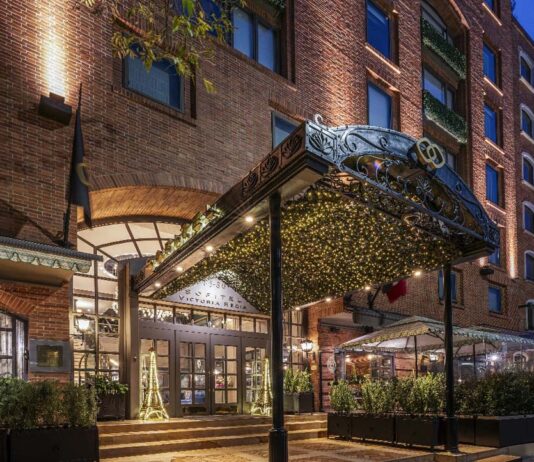 «Una Recarga de Conciencia: Sofitel Bogotá Victoria Regia impulsa el cambio verde desde su entrada»