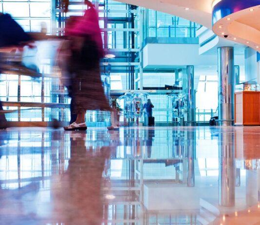 El Futuro de la Inmigración en Aeropuertos: Dubai marca el camino hacia un viaje sin fronteras