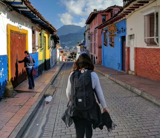 Mayores de 60 viajan más que nunca y lo hacen respaldados por Assist Card