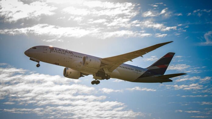 LATAM - Boeing 787-8