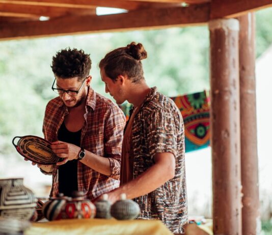 Panamá invita a vivir un viaje donde puedes pescar tu comida cosechar café y descubrir la cultura desde sus mercados